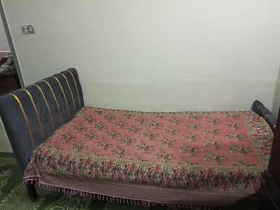 single bed for sale