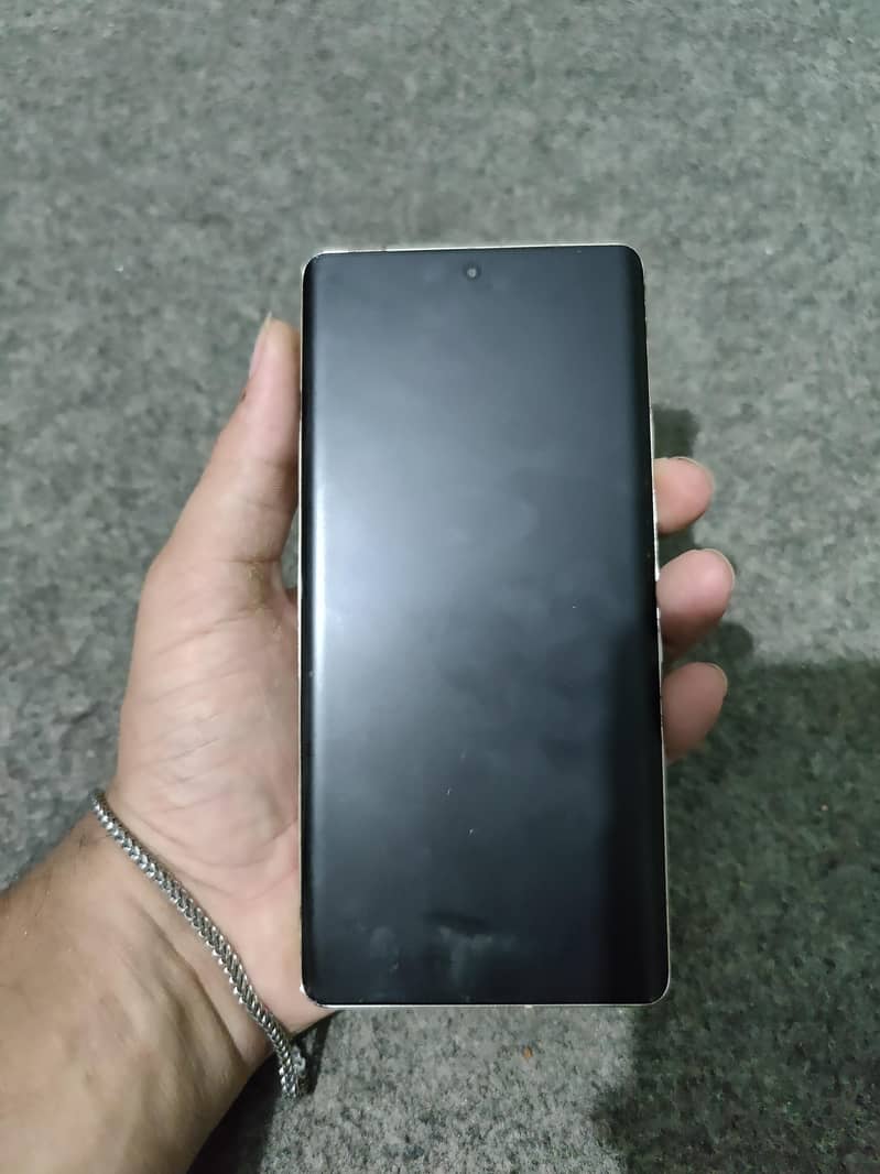 Google Pixel 7 Pro 6