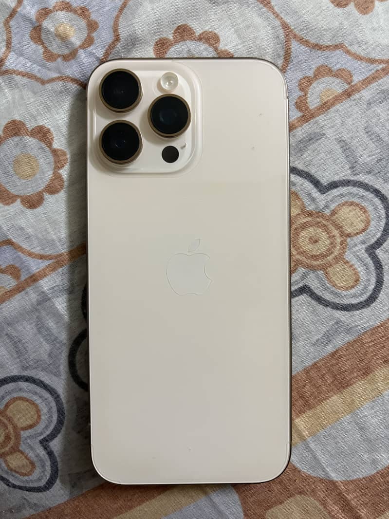 iPhone 16 Pro Max 5