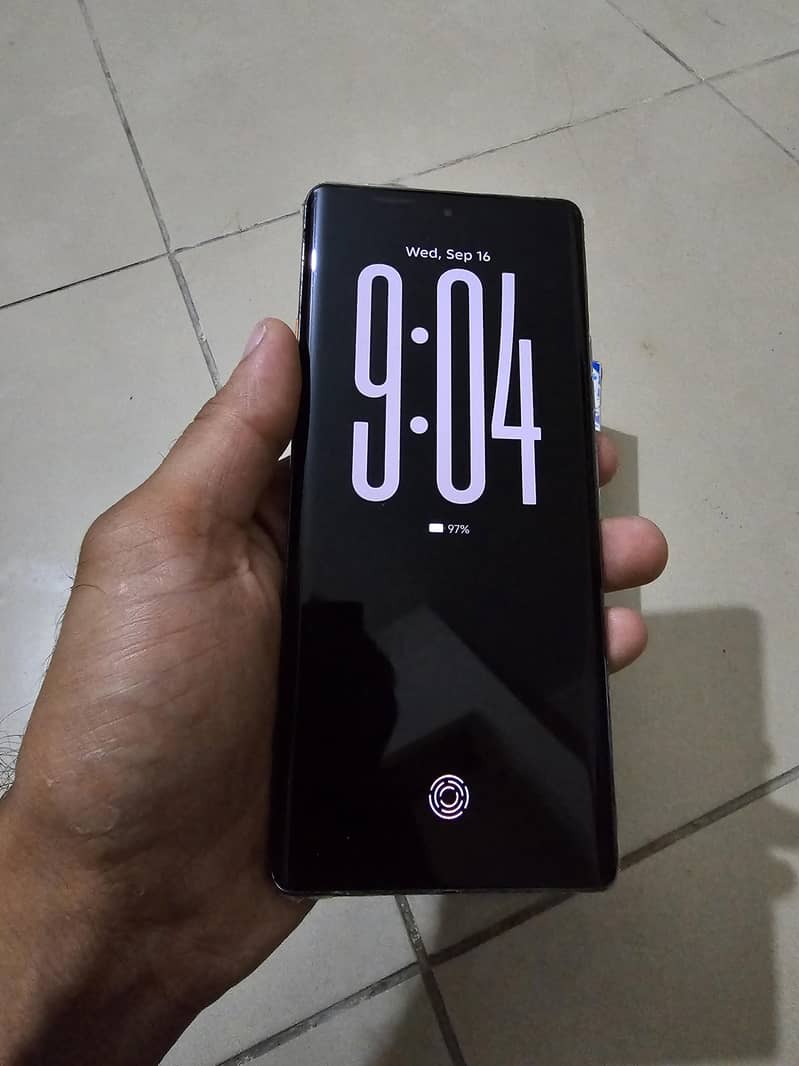 Tecno CAMON 40 Pro 1