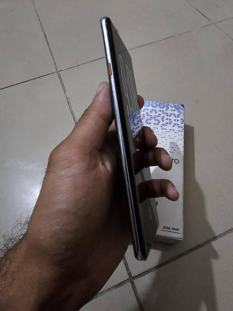 Tecno CAMON 40 Pro 7