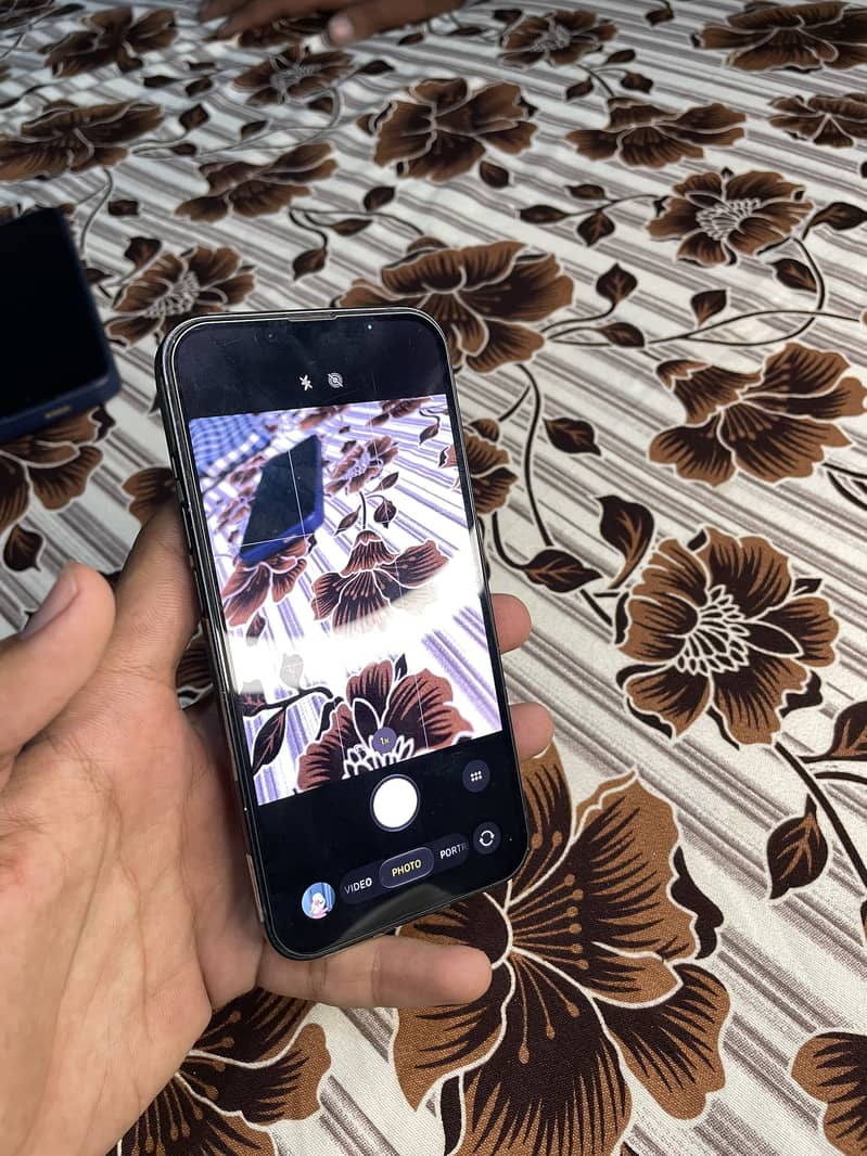 Apple iPhone 14 6