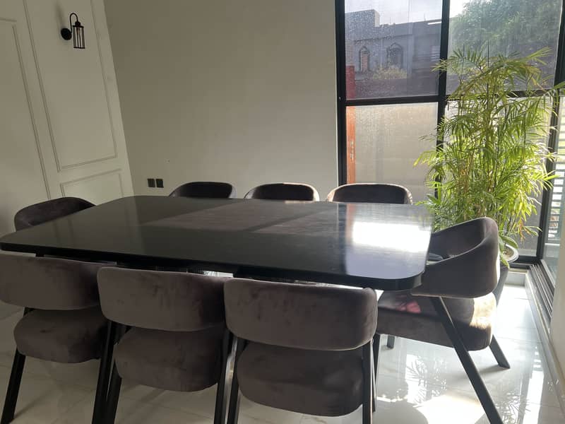 Dinning tabel 4