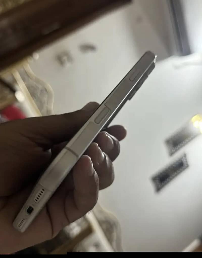 Apple iPhone 17 Pro Max 3