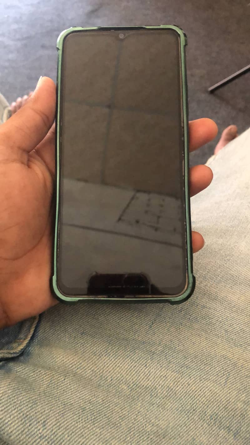 Realme C30 0