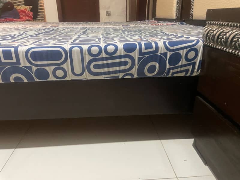 Two single beds 5