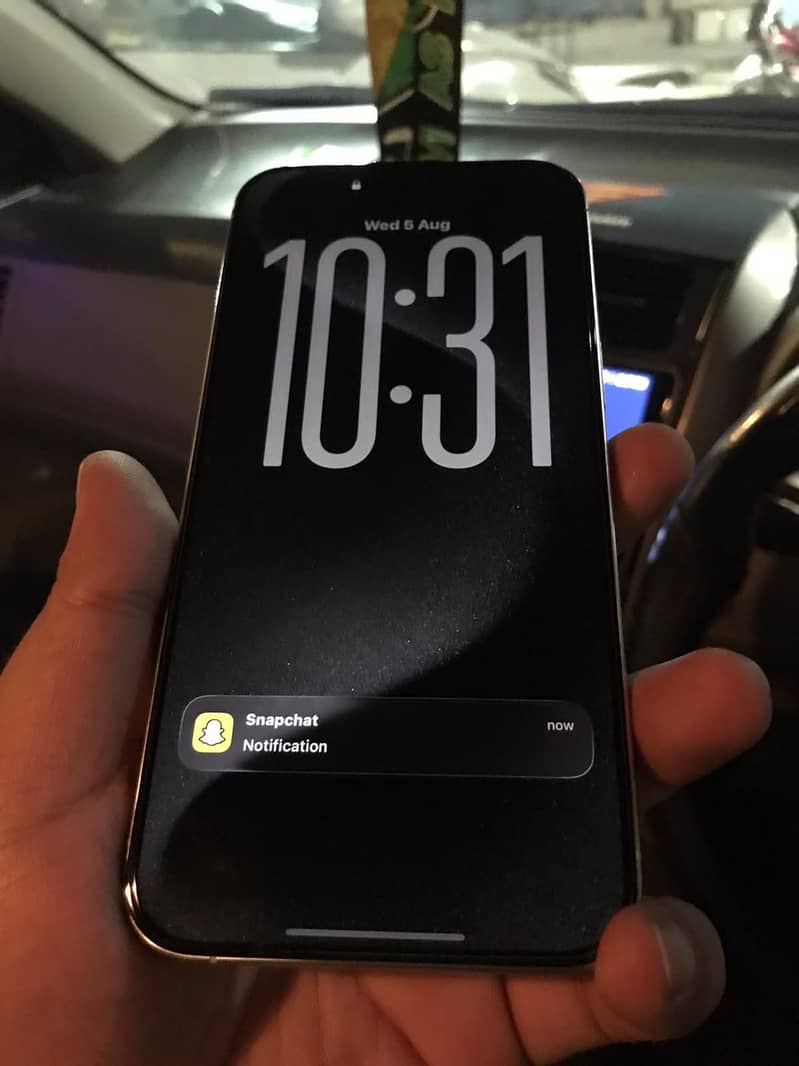 Apple iPhone 15 Pro Max 4