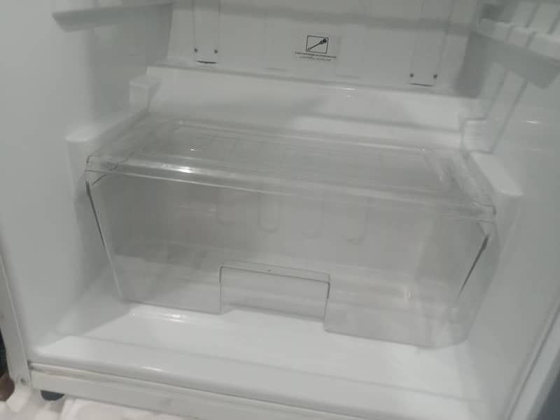 Dawlance singerdoor Refregator 10