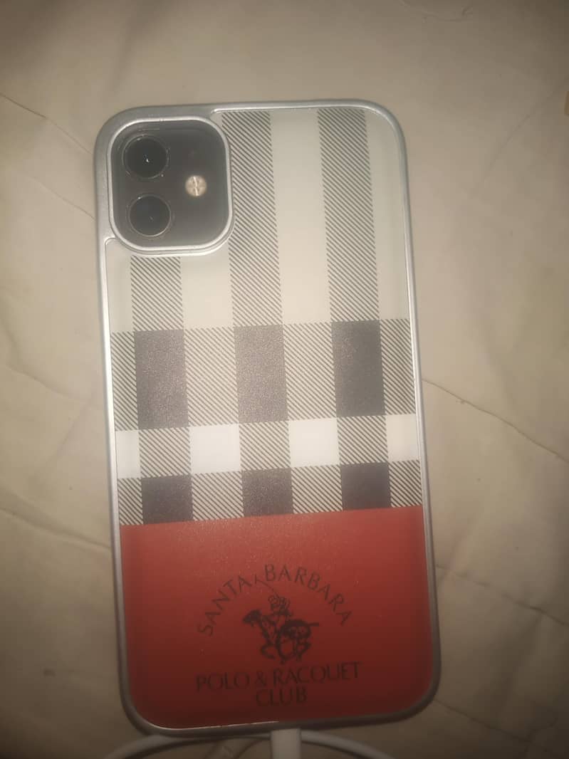 Apple iPhone 11 0
