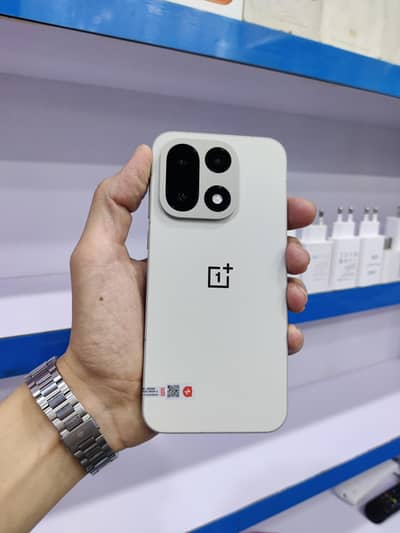 One plus 15  (12+256gb) Non PTA Sim working