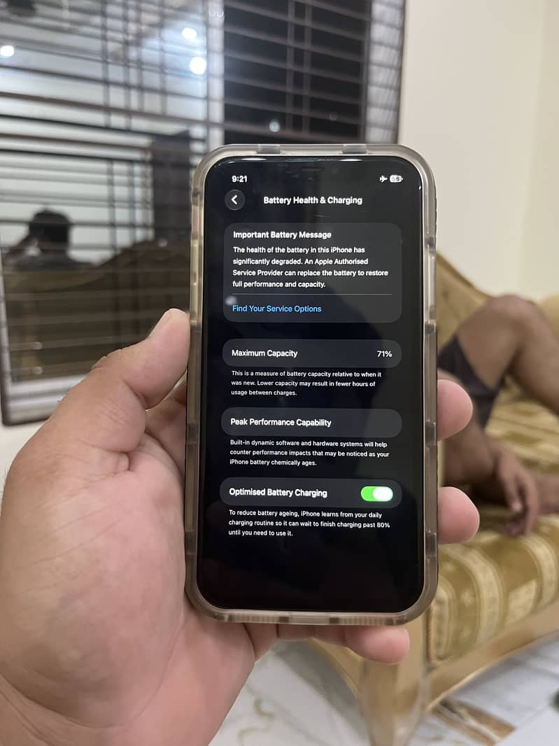 Apple iPhone 11 3