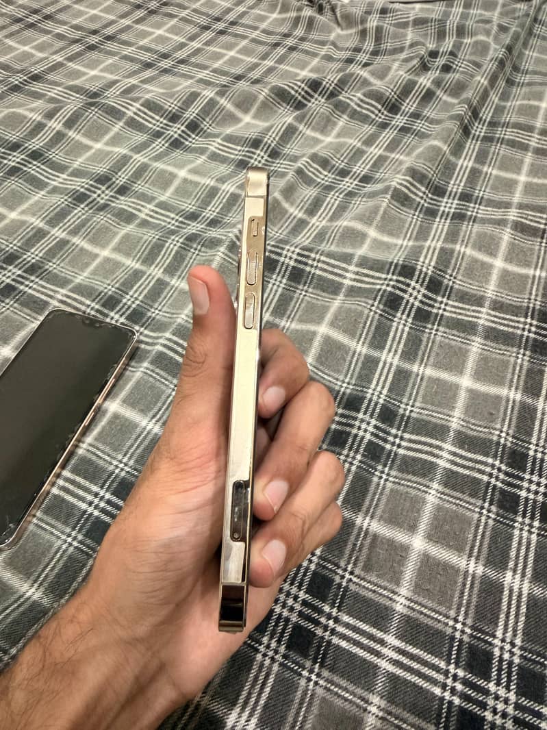iPhone 12pro 2