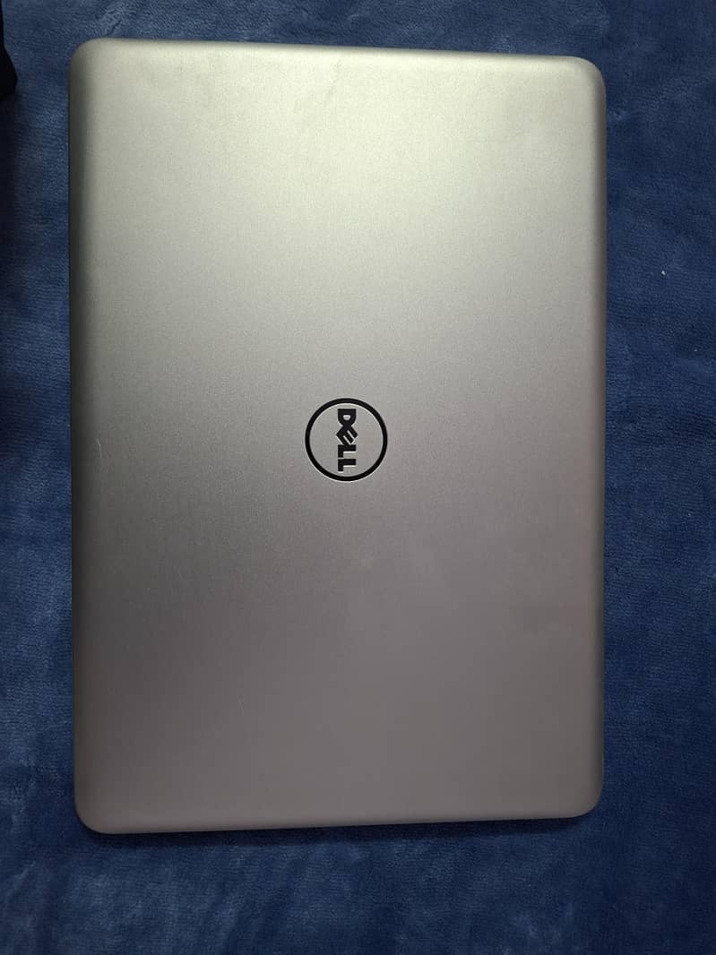 Laptop 0
