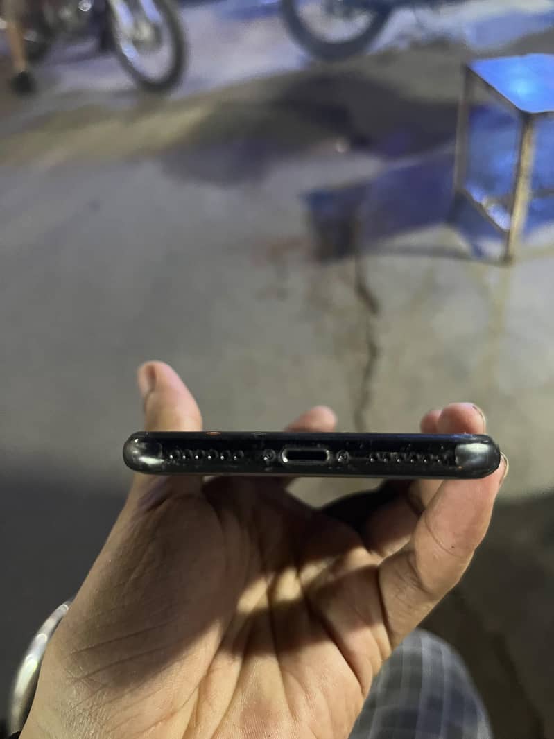 Apple iPhone X 1