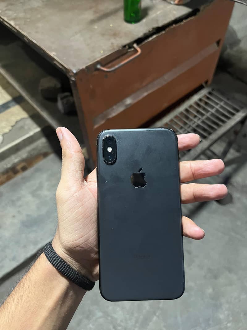 Apple iPhone X 6