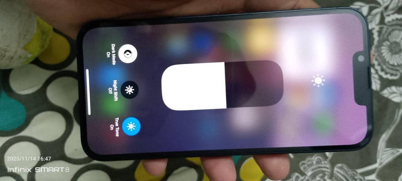 Apple iPhone 13 1