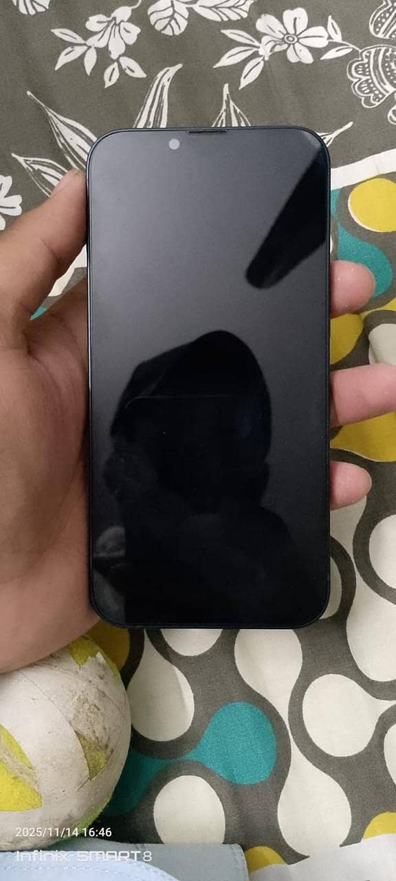 Apple iPhone 13 5