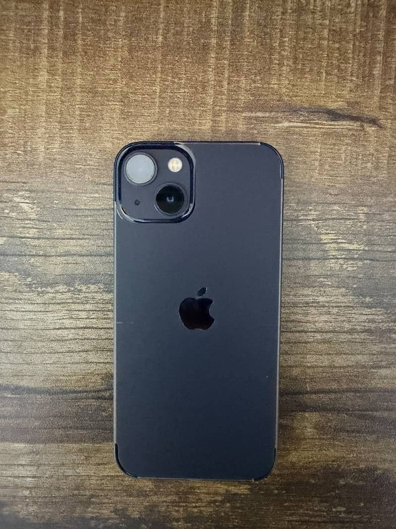 Apple iPhone 13 2
