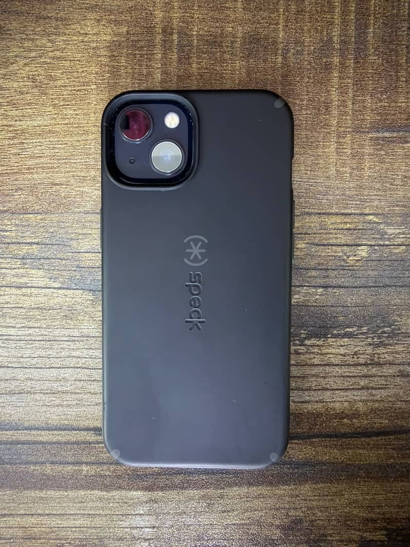 Apple iPhone 13 4