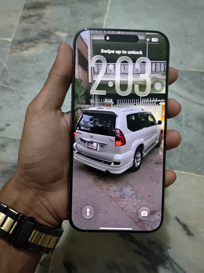 Apple iPhone 16 Pro Max 3