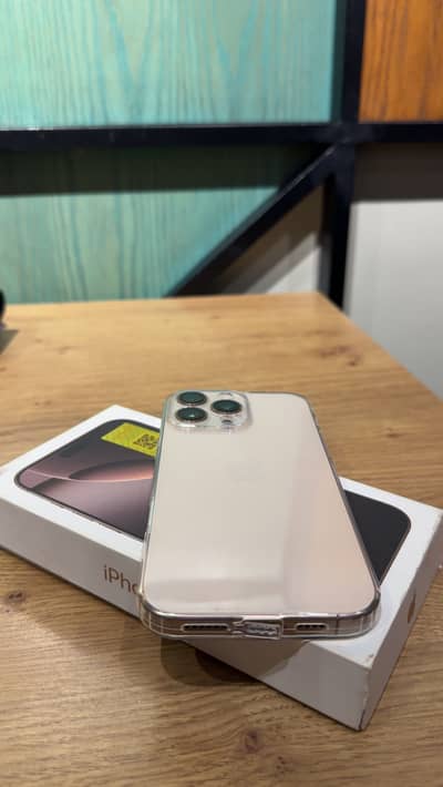 Apple iPhone 16 Pro Max