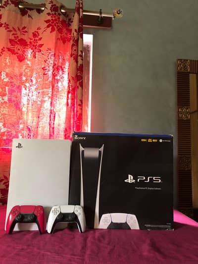 Ps5 , Digital Edition , 1 TB , Extra Red Controller, With Ps5 box .