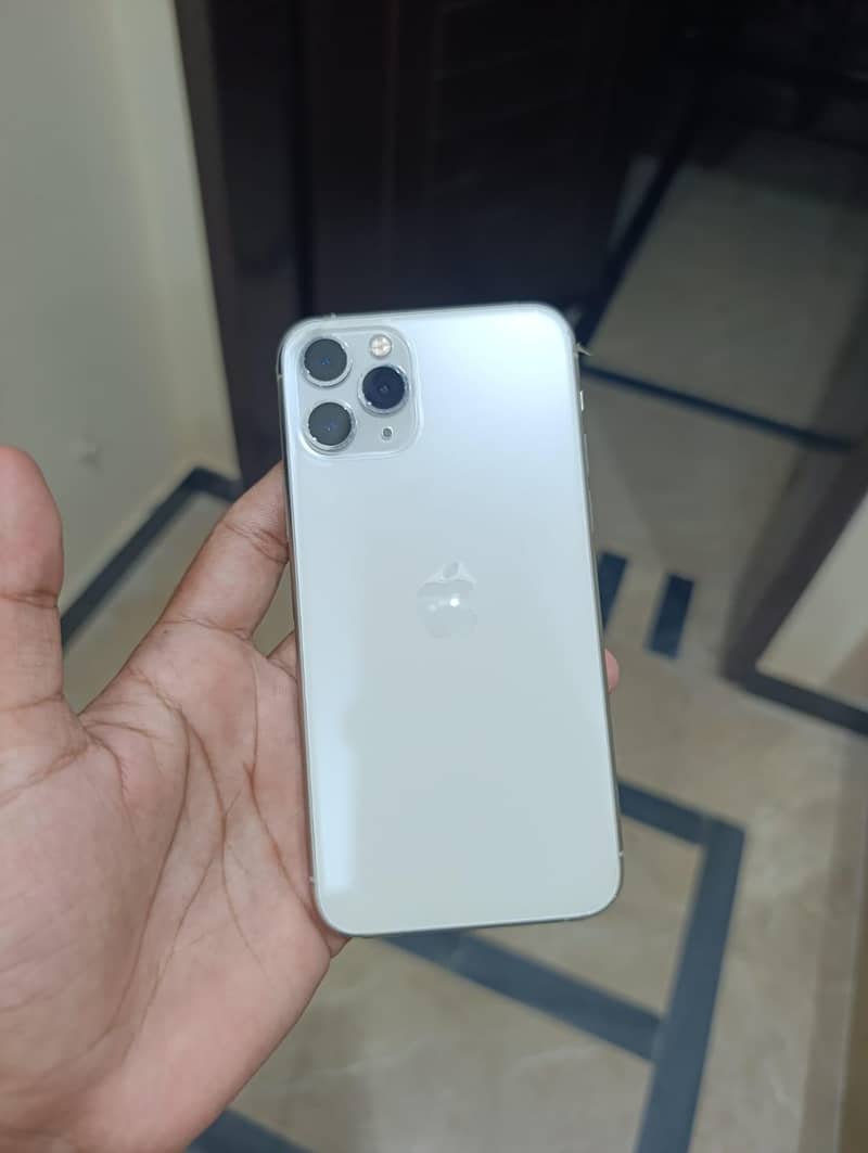 Apple iPhone 11 Pro 0