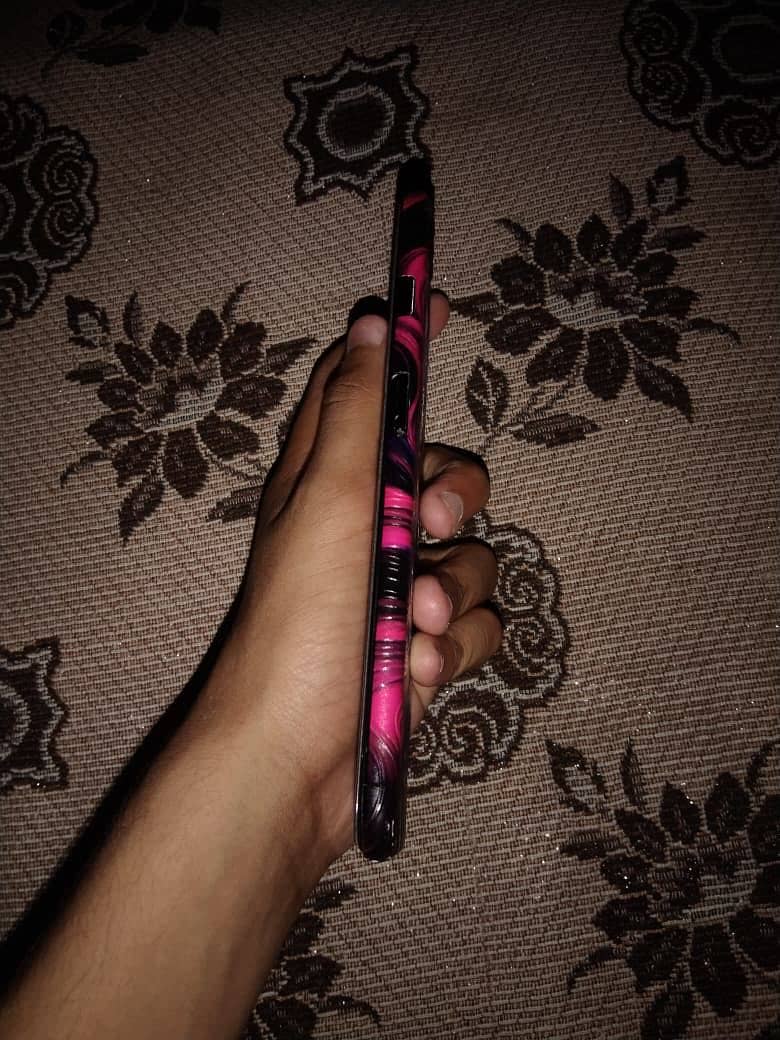 Apple iPhone 7 Plus 3