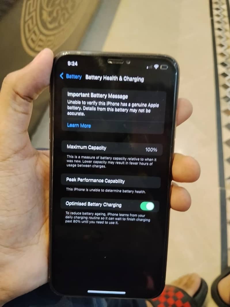 Apple iPhone XS Max 7