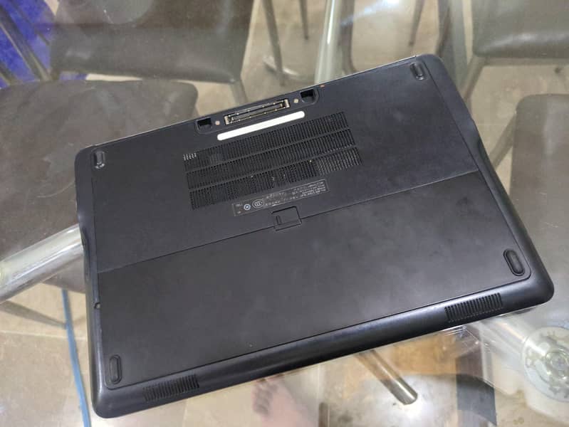Dell latitude E7240 2