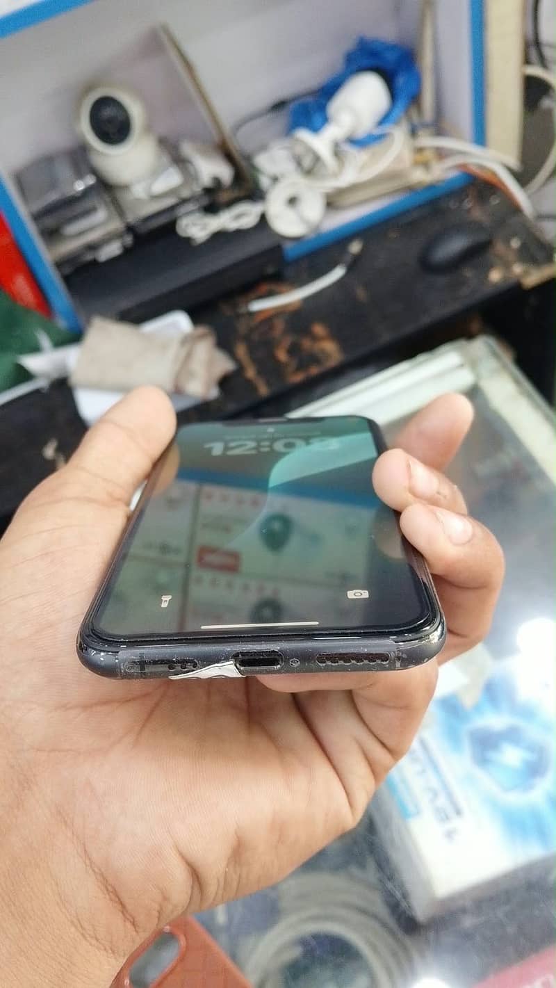 Apple iPhone XS 6