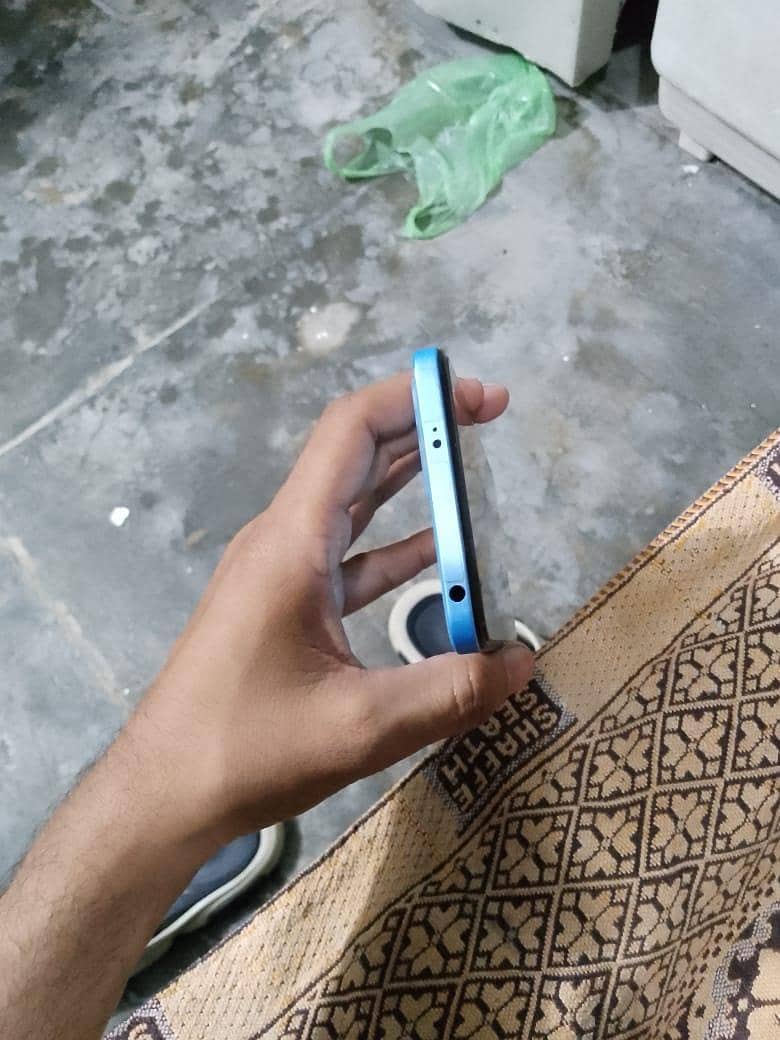 Xiaomi Redmi Note 12 4