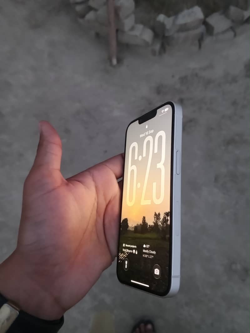 Apple iPhone 14 0