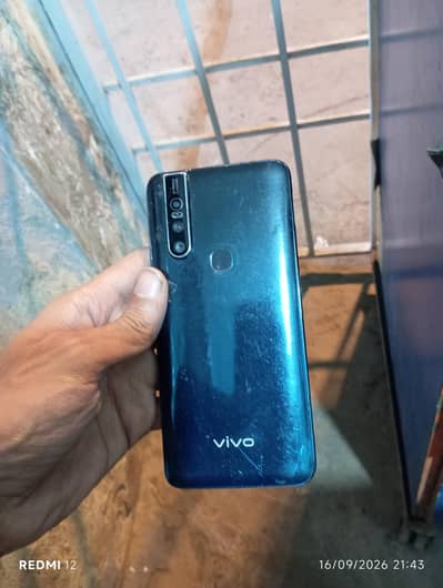 Vivo V15
