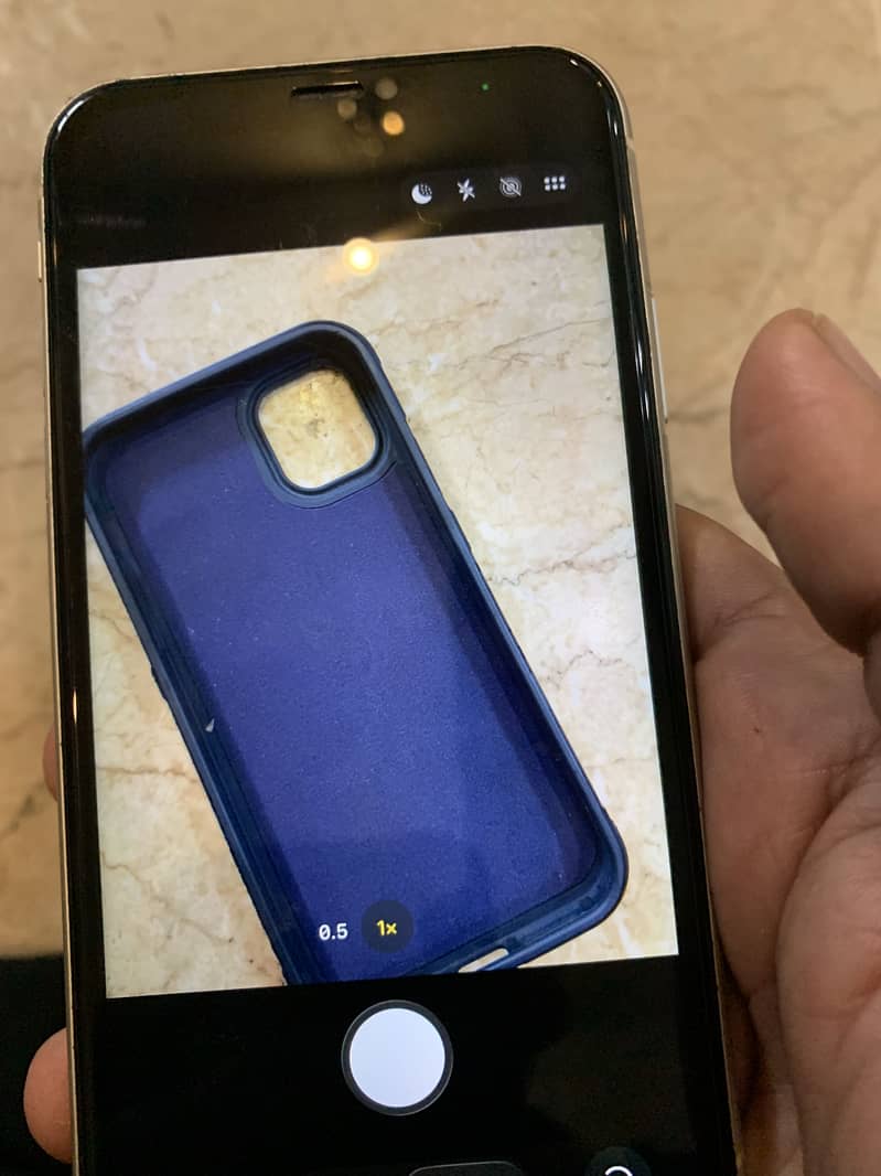 Apple iPhone 11 7
