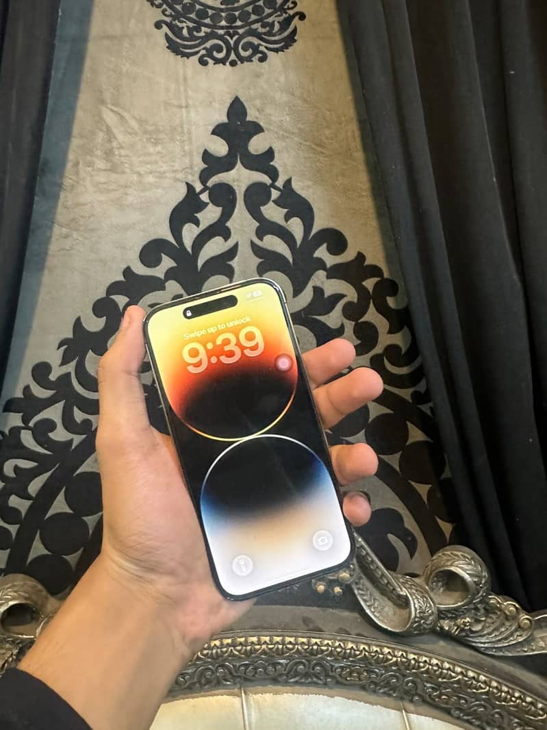 Apple iPhone 14 Pro 0