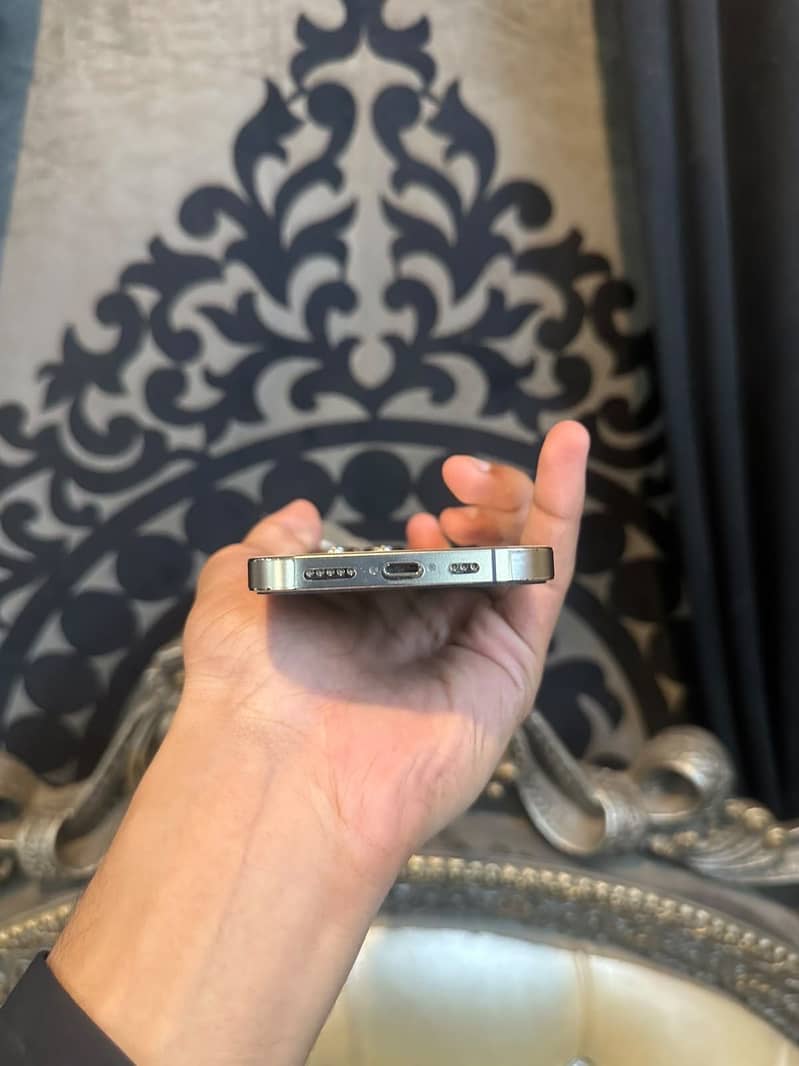 Apple iPhone 14 Pro 3