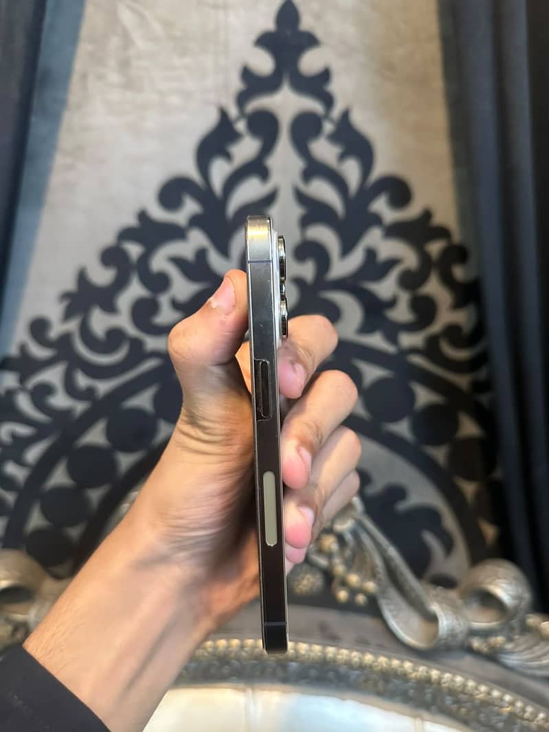 Apple iPhone 14 Pro 4
