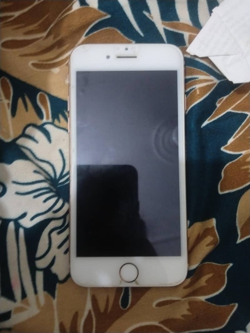 Apple iPhone 8 1