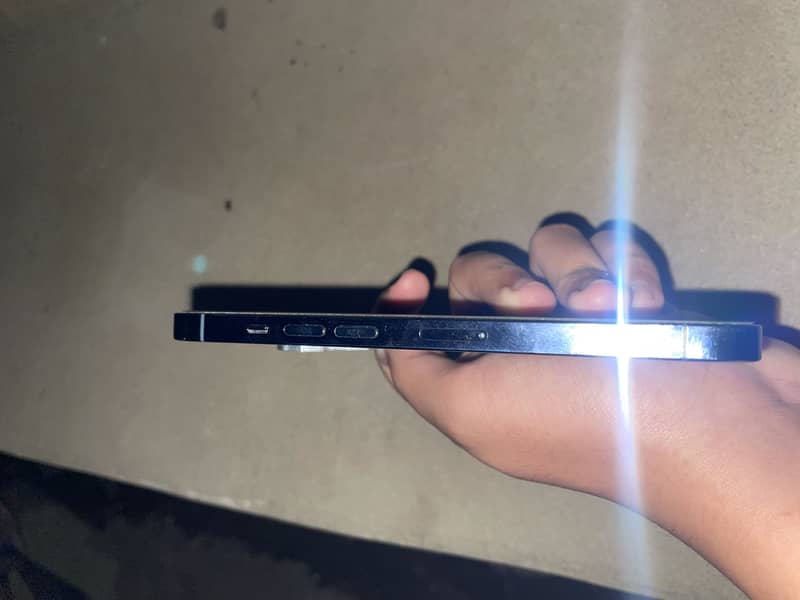 Apple iPhone 13 Pro 3
