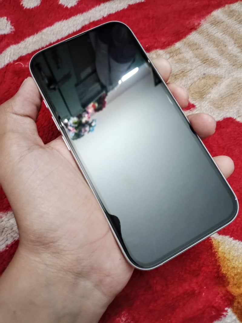 iPhone 16 jv 1