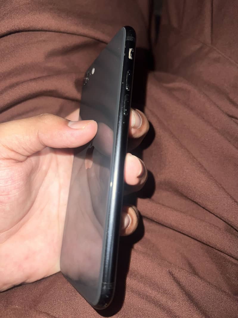Apple iPhone SE 4