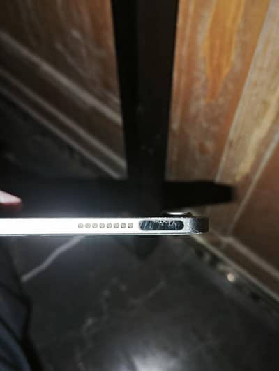 iPad mini 6 64gb finger off 10/9 condition