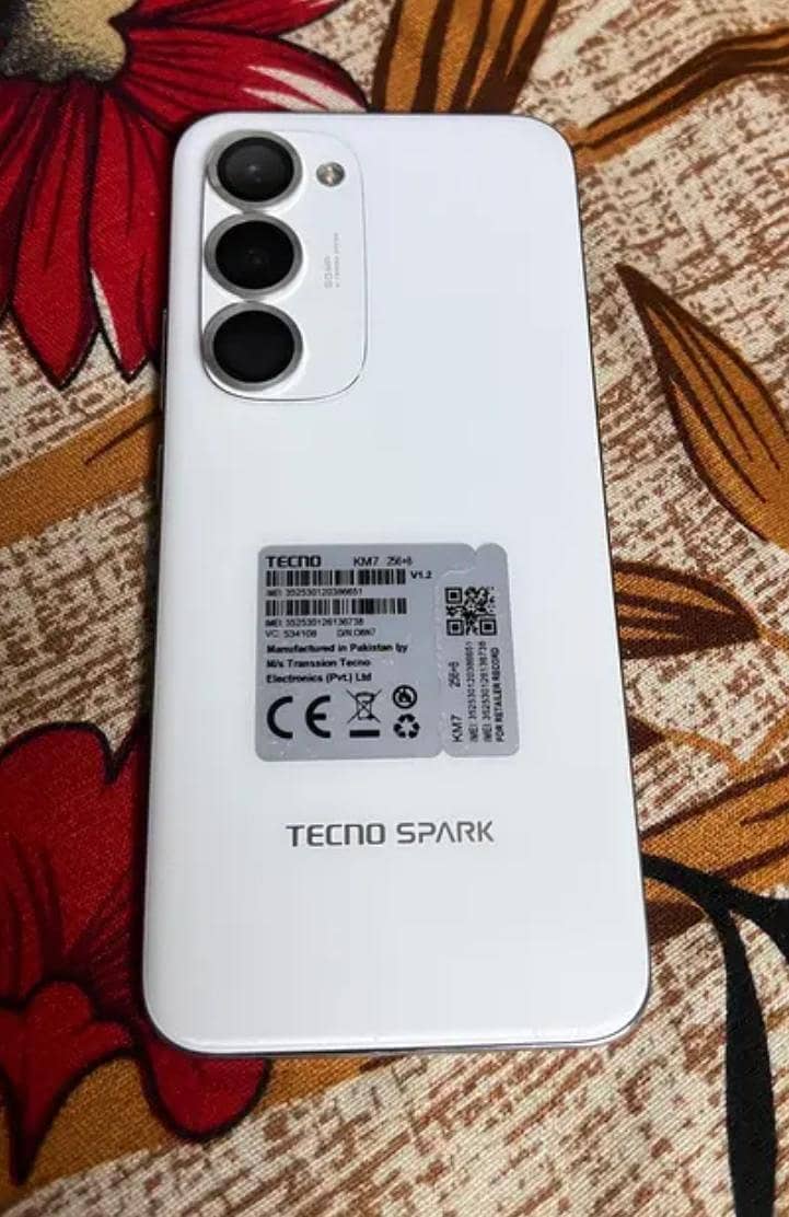 tecno spark 40 pro plus 0