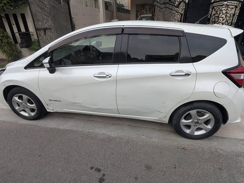 Nissan Note E Power 2016 4