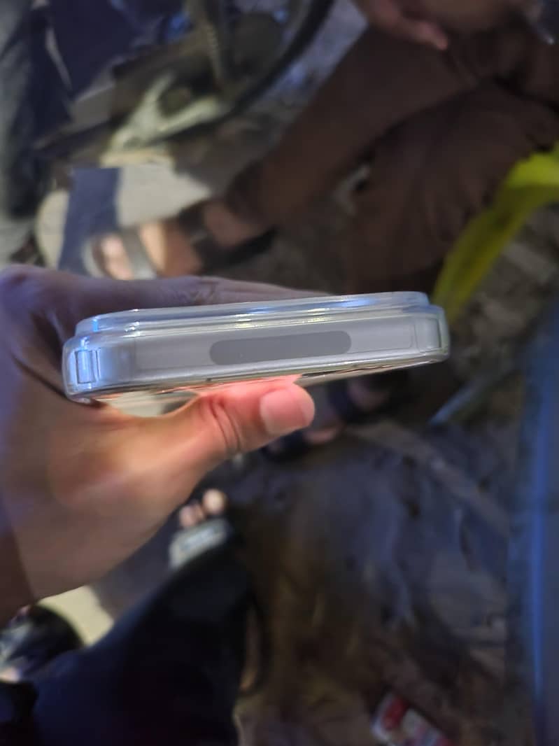 Apple iPhone 17 Pro Max 10