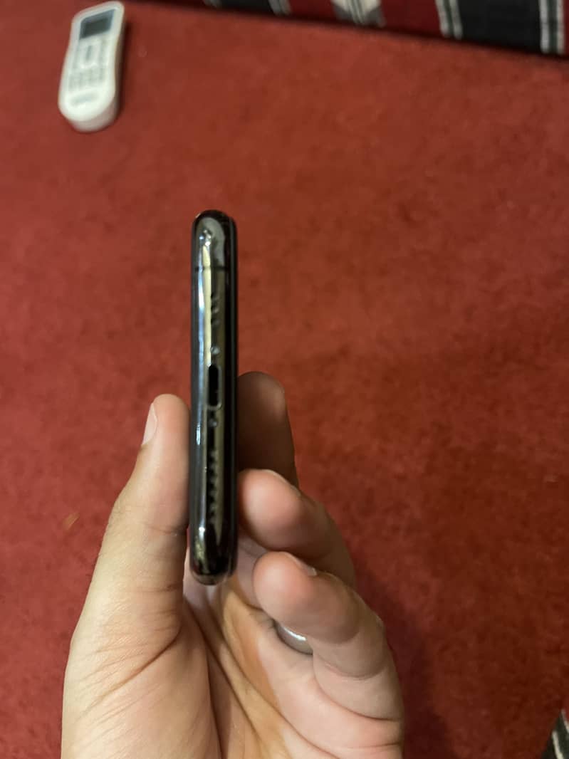 Apple iPhone 11 Pro 5