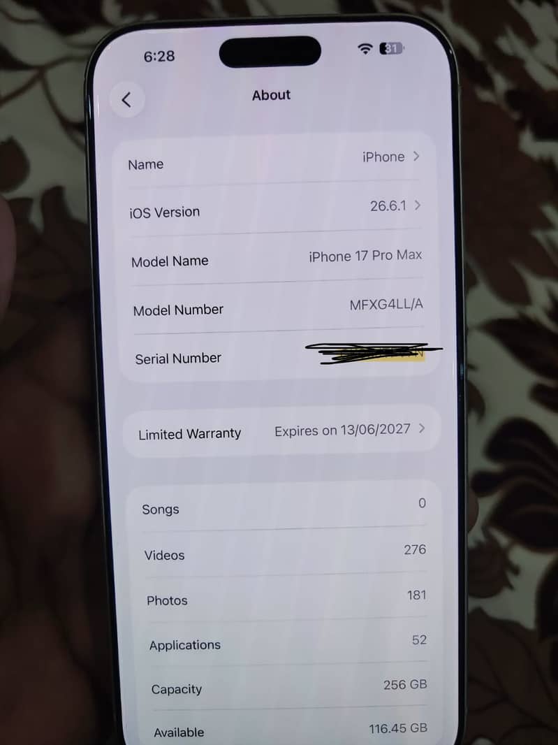 Apple iPhone 17 Pro Max 4