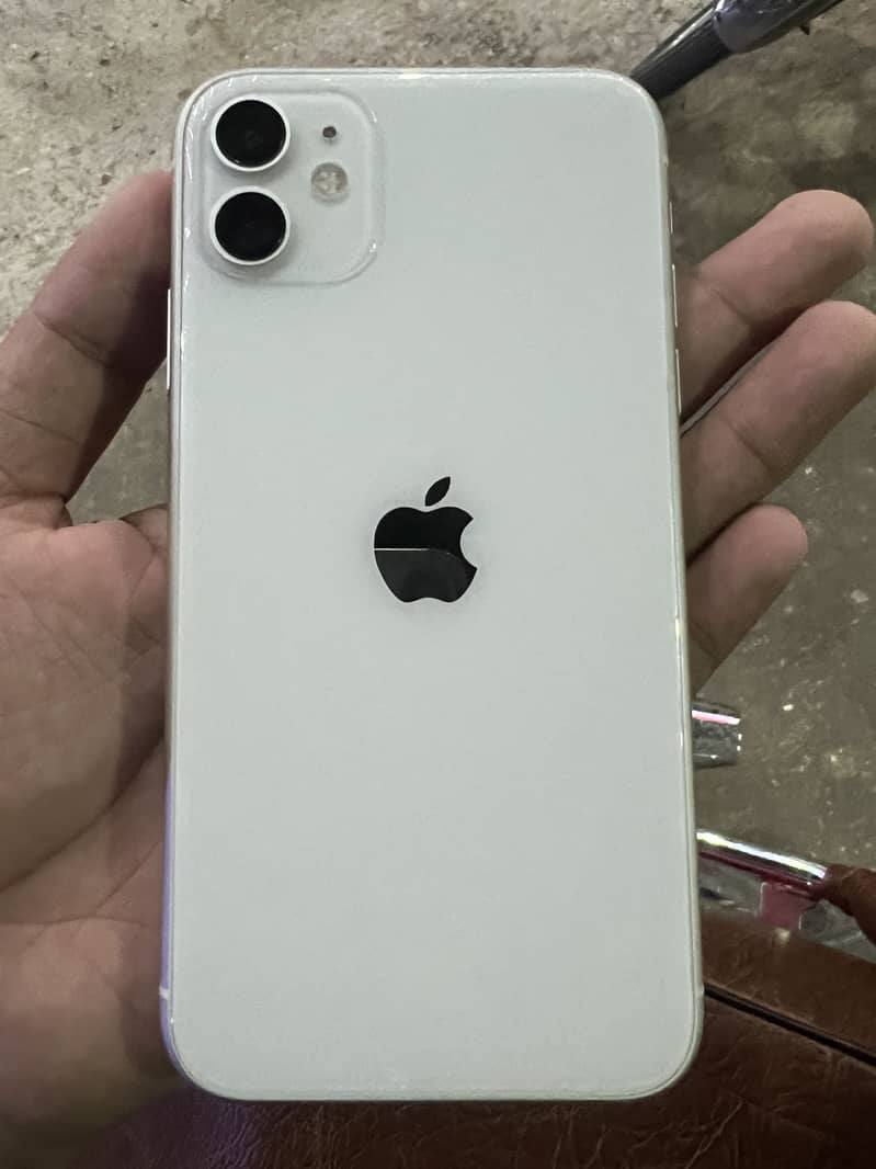 Apple iPhone 11 0