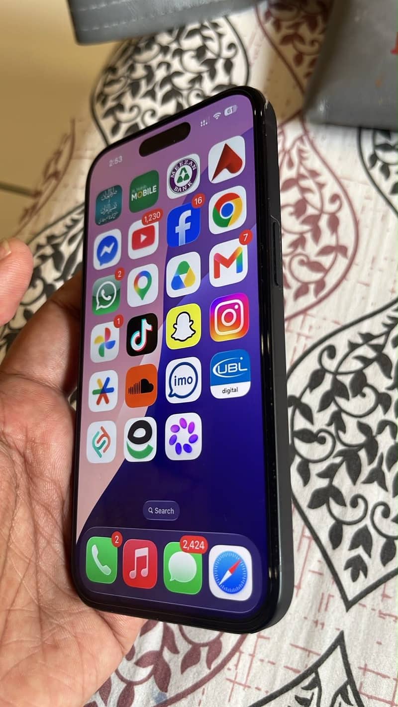 Apple iPhone 15 1